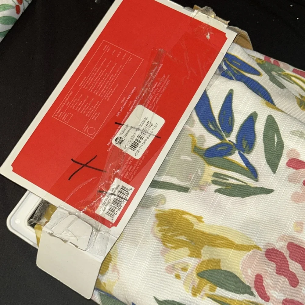NWT Opalhouse Floral Tablecloth with Multicolor Design